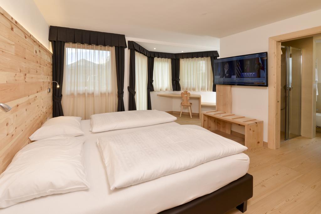 Hotel Silvana Selva di Val Gardena Kültér fotó